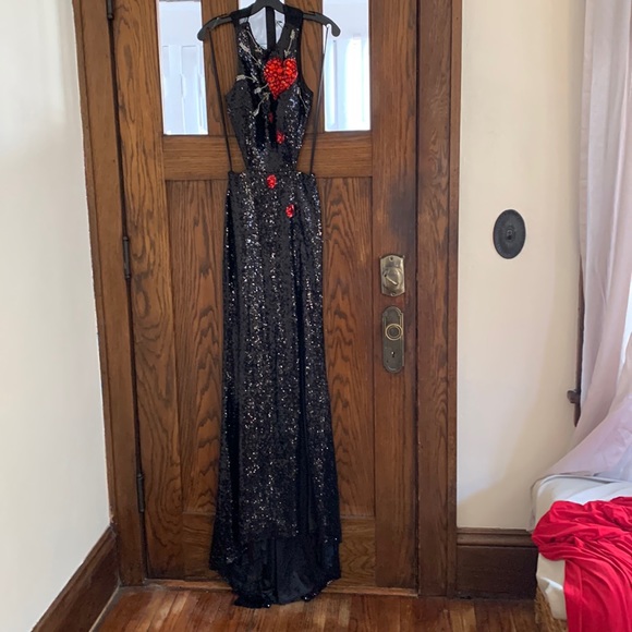 Prom Dress - Picture 1 of 7